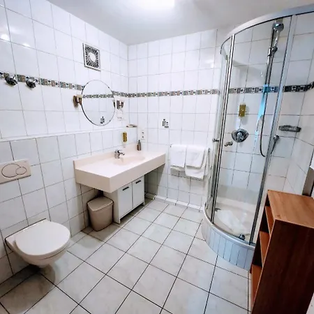 Schiff Nocleg ze śniadaniem Rastatt